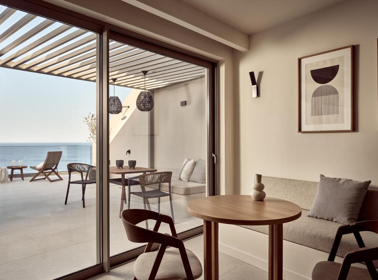 Yoma Cove Suites Volímai 外观 照片